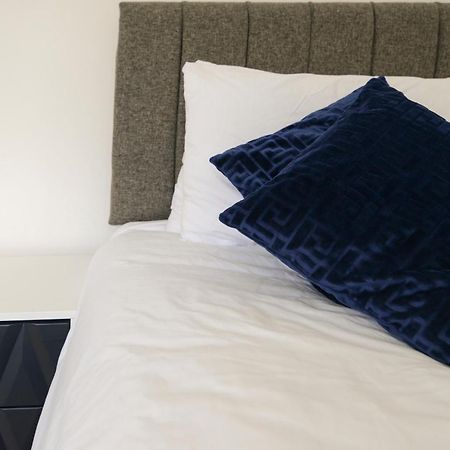 Alderton House - Spacious 3 Bed With Parking 노팅엄 외부 사진