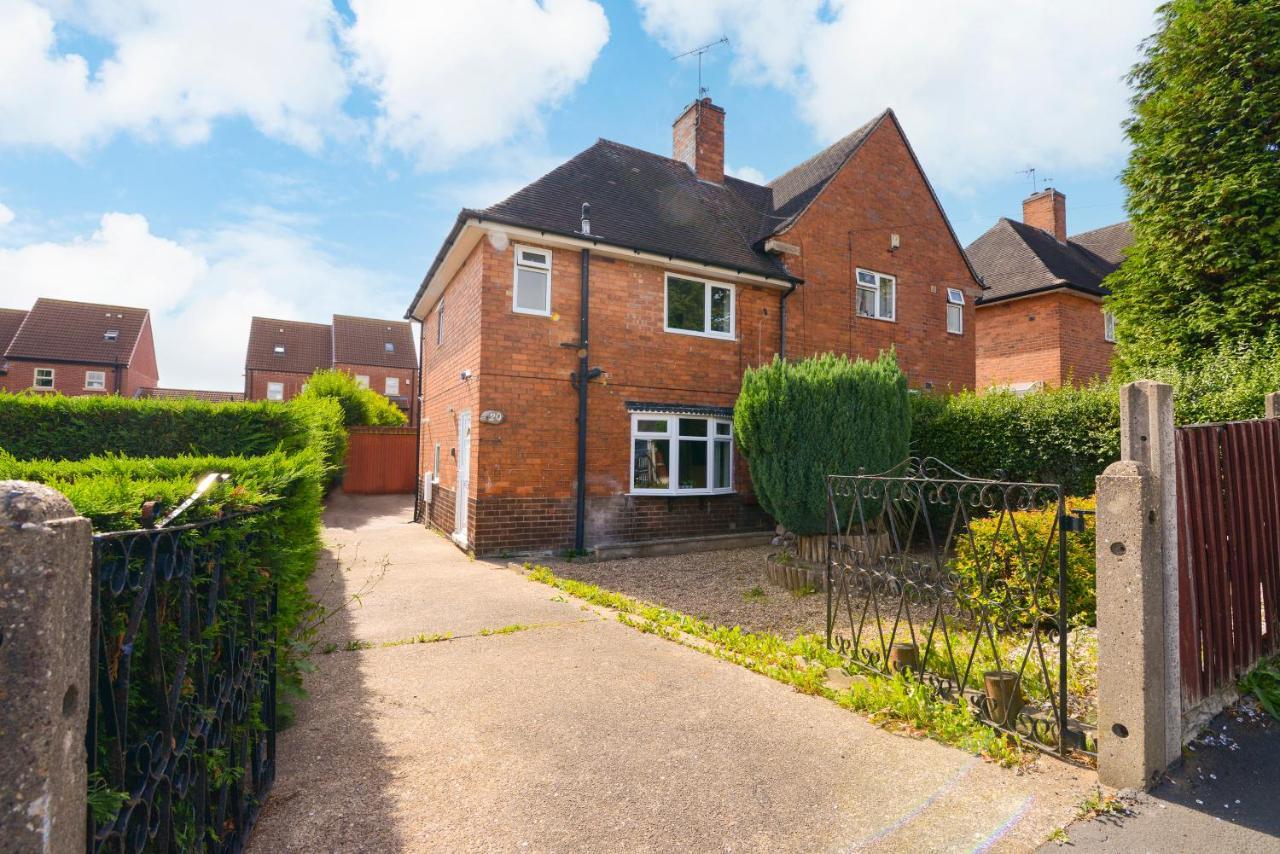 Alderton House - Spacious 3 Bed With Parking 노팅엄 외부 사진
