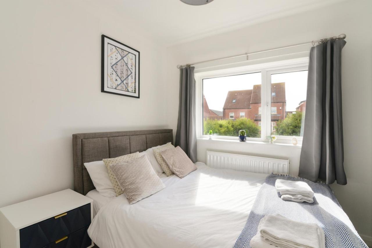 Alderton House - Spacious 3 Bed With Parking 노팅엄 외부 사진